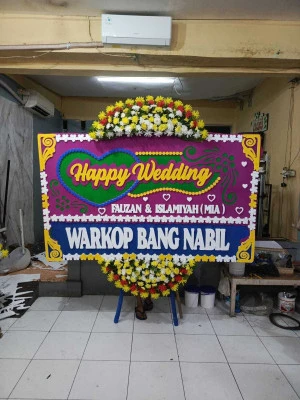 Papan Bunga di Cirinten